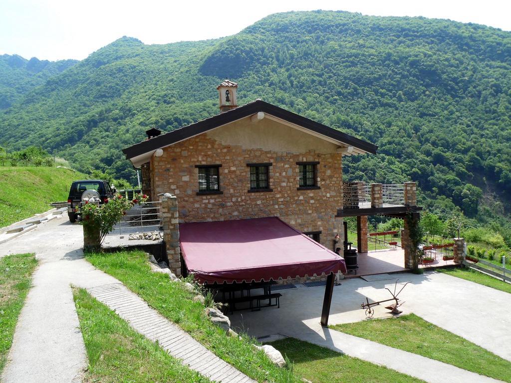 Beautiful Chalet With Swimming Pool In Lombardy Villa Marone Exterior photo