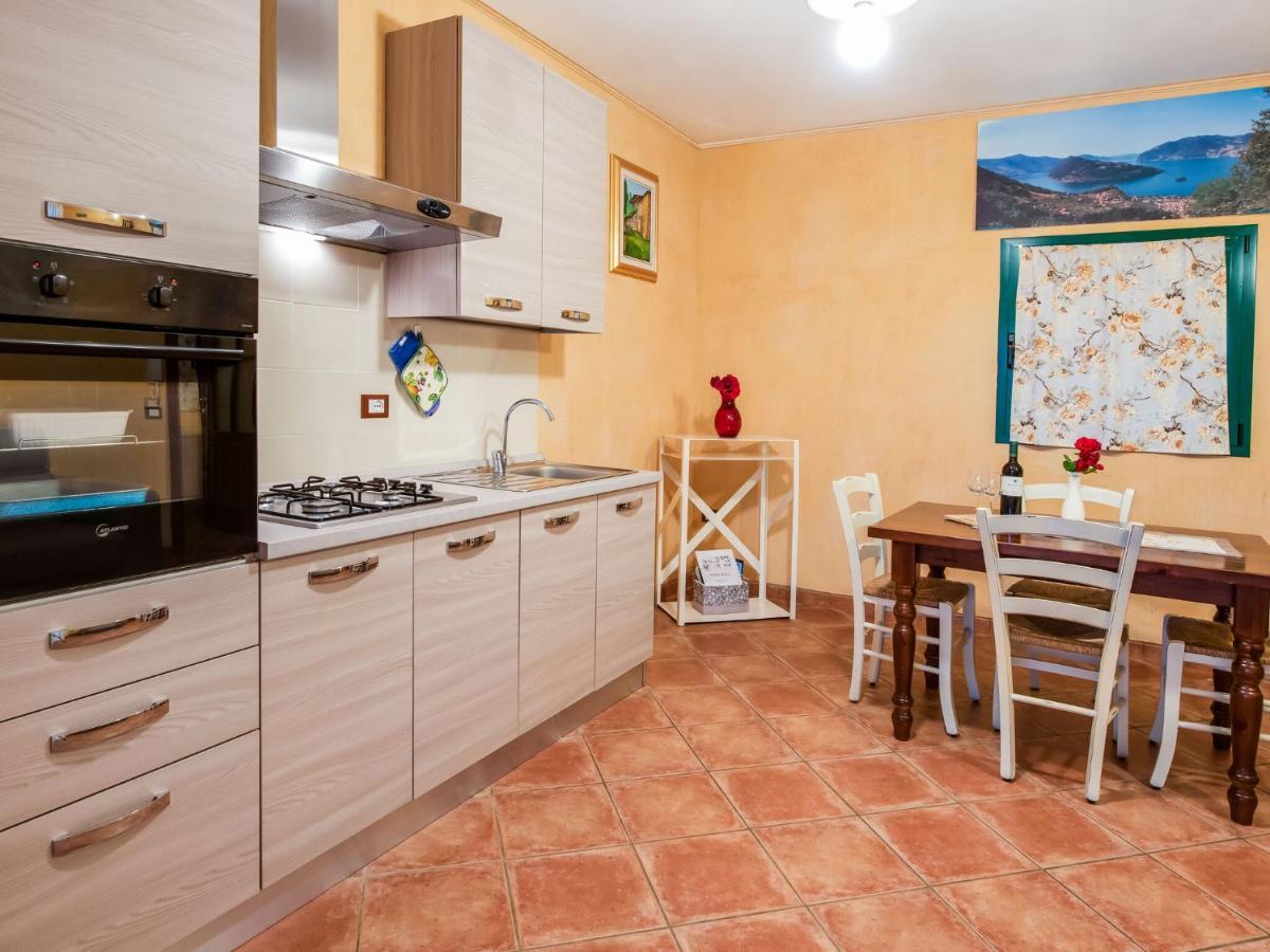 Beautiful Chalet With Swimming Pool In Lombardy Villa Marone Exterior photo