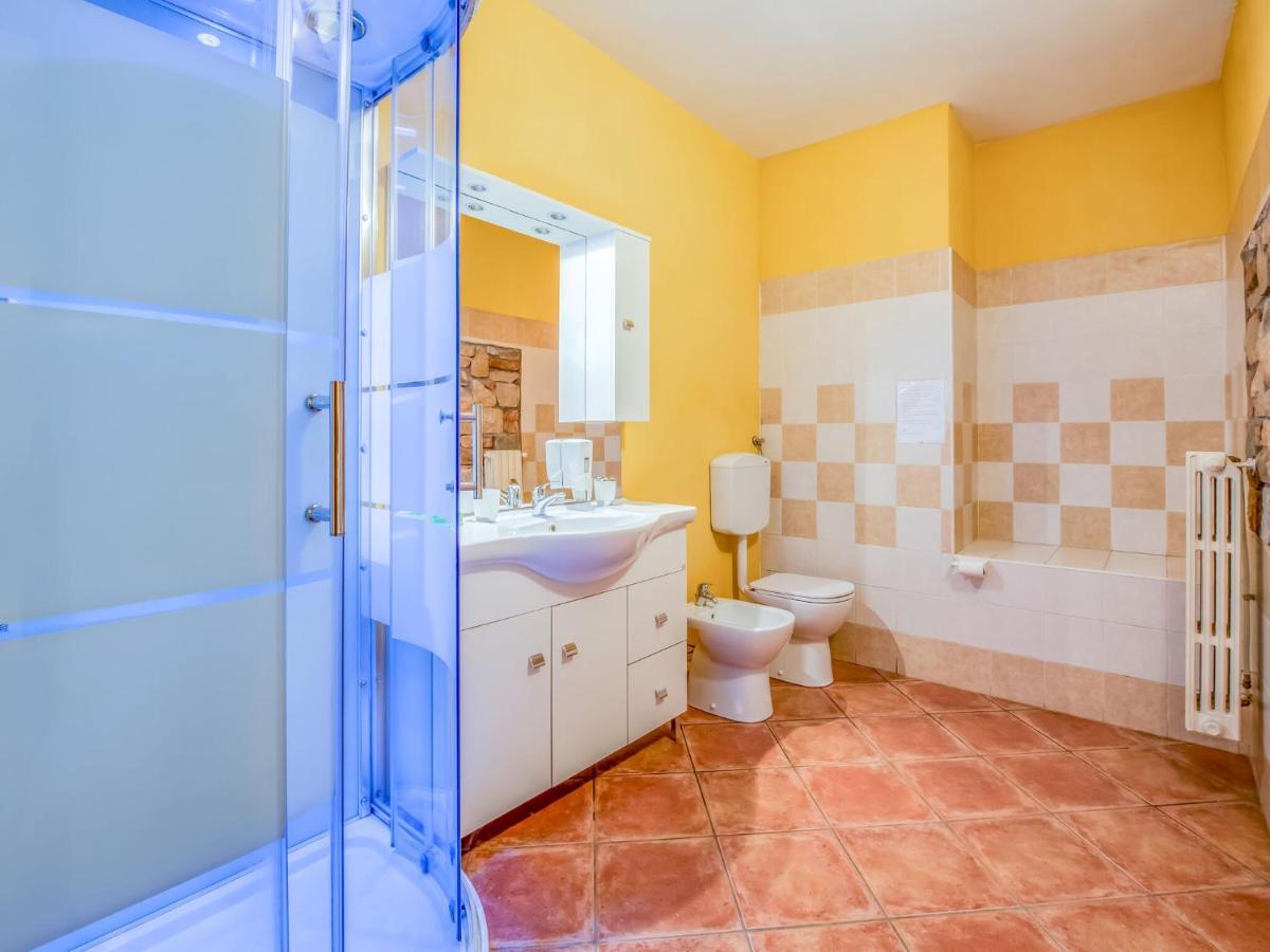 Beautiful Chalet With Swimming Pool In Lombardy Villa Marone Exterior photo